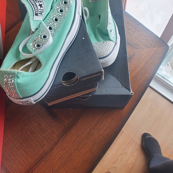 Custom Made Converse lows w/Swarovski Crystals worn 1 time only - Picture 4 of 5